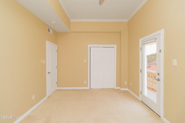 Building Photo - 4744 Excalibur Dr