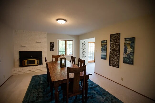 Building Photo - 7409 Fallenleaf Ln