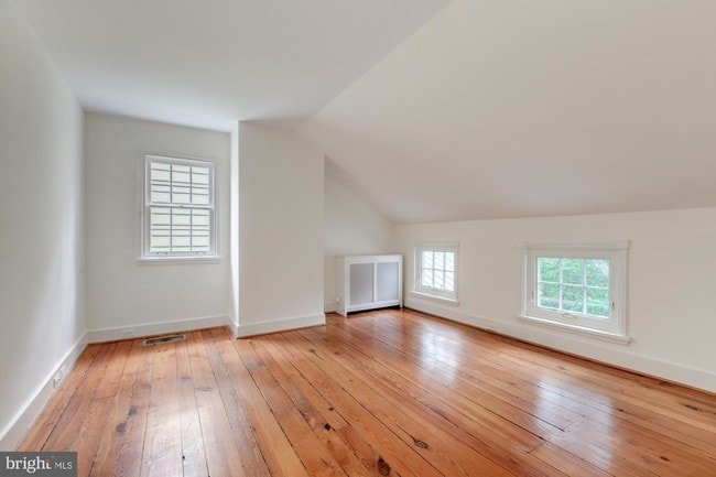 Building Photo - 1228 30th St NW