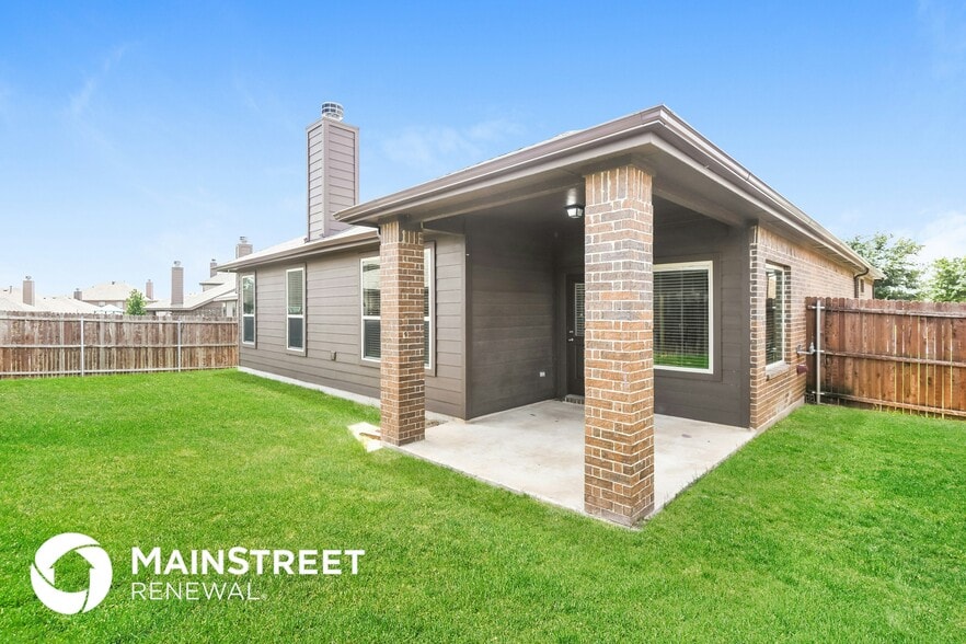 Building Photo - 2921 Cedar Ridge Ln