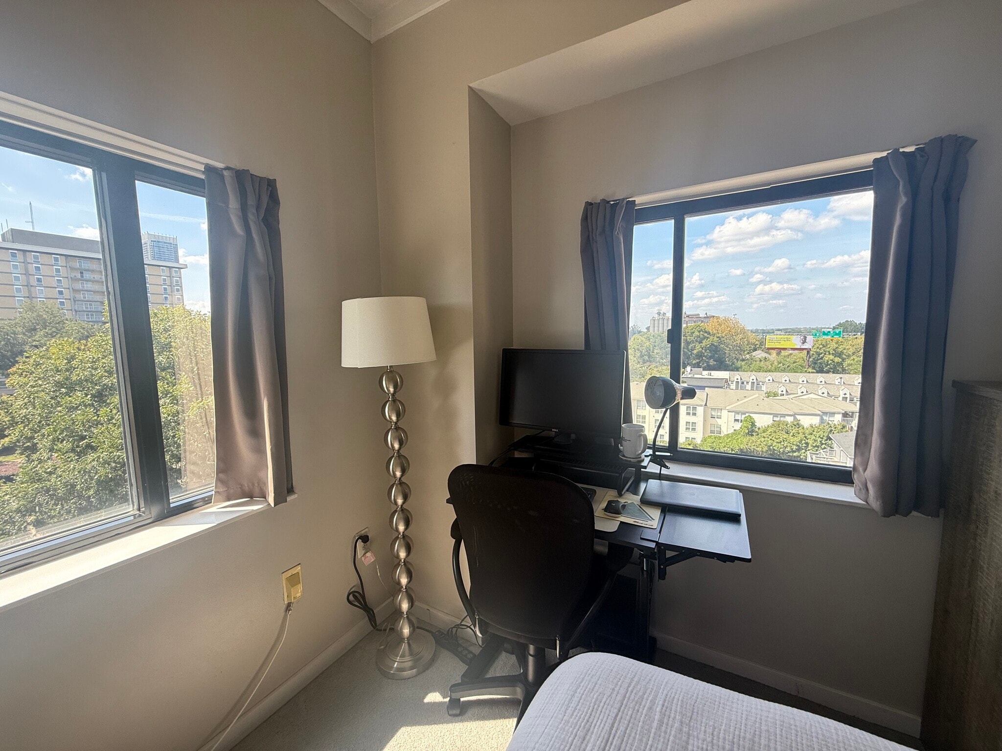 Building Photo - 715 N Church St