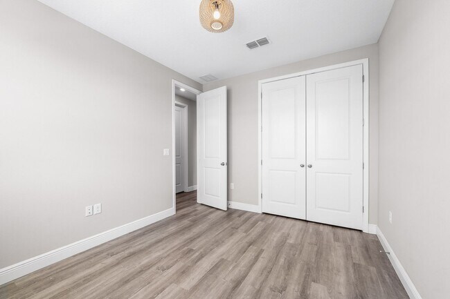 Building Photo - Barely Living in Single Family 3bed/2bath/2-car garage in Lake Nona