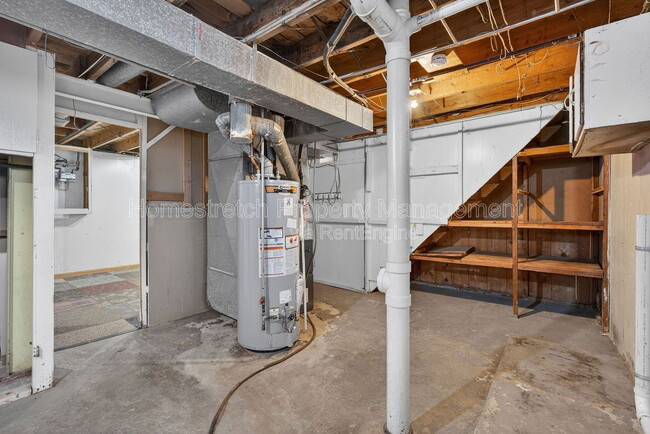 Building Photo - 437 Lancashire Rd