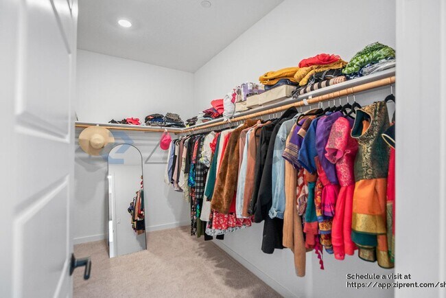 Building Photo - 5378 Shenandoah Vly Ln