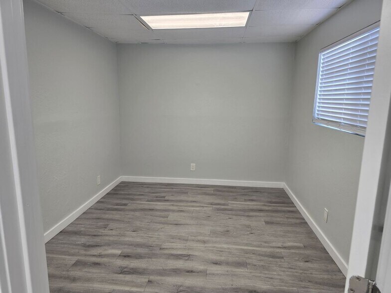 Building Photo - 3830 Watt Ave