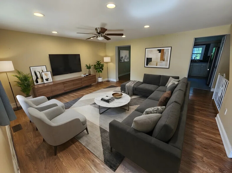 Living Room - 277 Lima School Ct