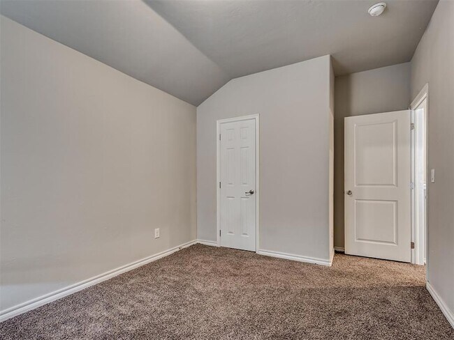 Building Photo - 11133 NW 95th Ct