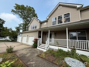 Building Photo - 109 Adirondack Dr
