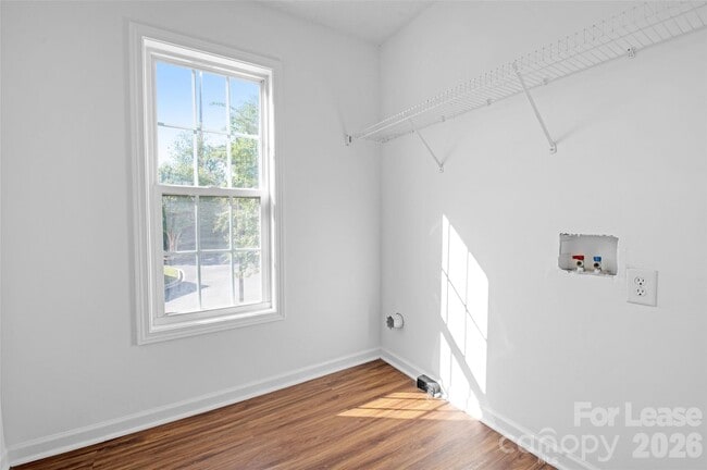 Building Photo - 118 Steam Engine Dr