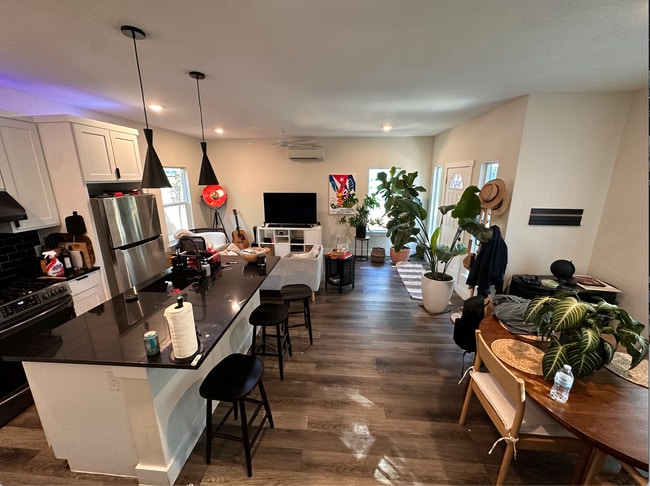 Building Photo - 4608 Gonzales St