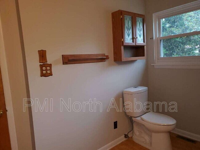 Building Photo - 3017 Deerfield Rd NW