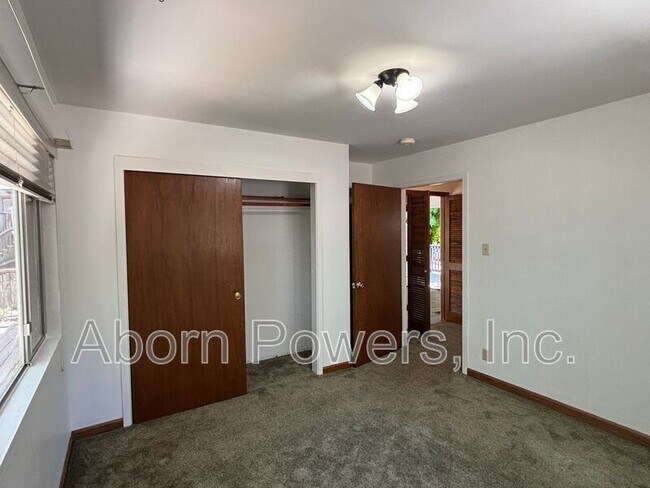 Building Photo - 3173 Ridge Ct
