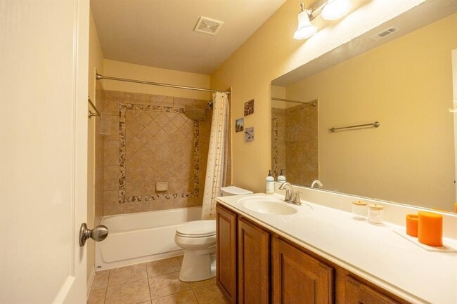 Building Photo - 1301 Rimstone Dr