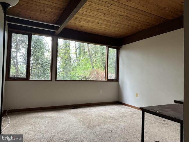 Building Photo - 6022 Munson Hill Rd