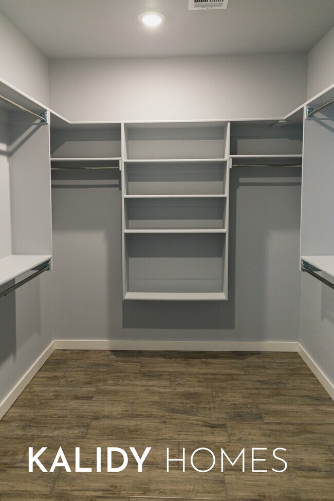 Building Photo - 1796 Salma Rd