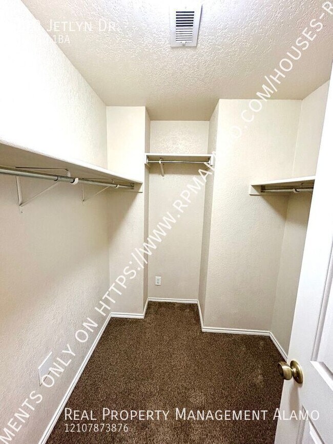 Building Photo - 110 Jetlyn Dr