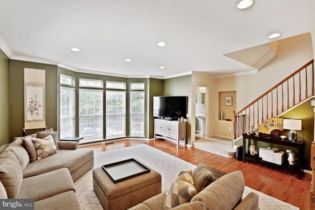 Building Photo - 9327 Hundith Hill Ct