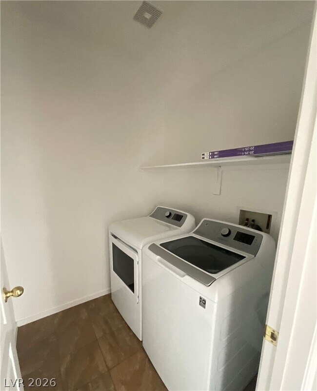 Building Photo - 8996 Partridge Hill St