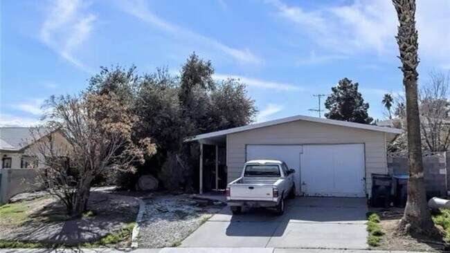 Building Photo - 3955 Ventura Way