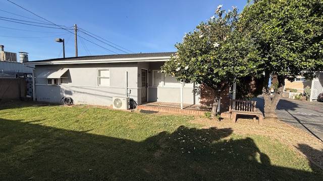 Building Photo - 10838 Vernon Ave