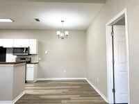 Building Photo - Crescent Place - 22-206