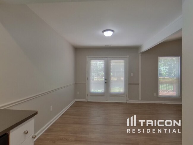 Building Photo - 10219 Atchinson Dr