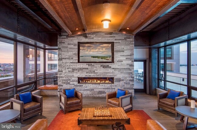 Building Photo - 235 N Christopher Columbus Blvd