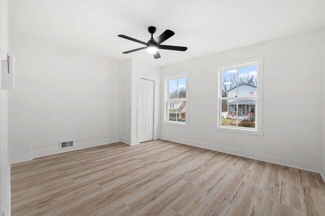 Building Photo - Gorgeous 3 bedroom home in Verona available now!