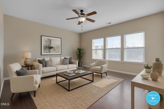 Building Photo - 831 Ember Dr