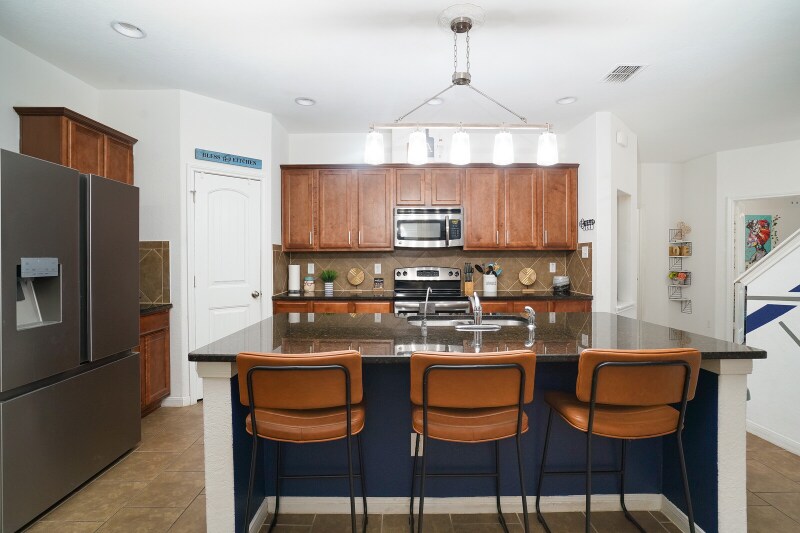 Building Photo - 1802 Gray Fox Creek