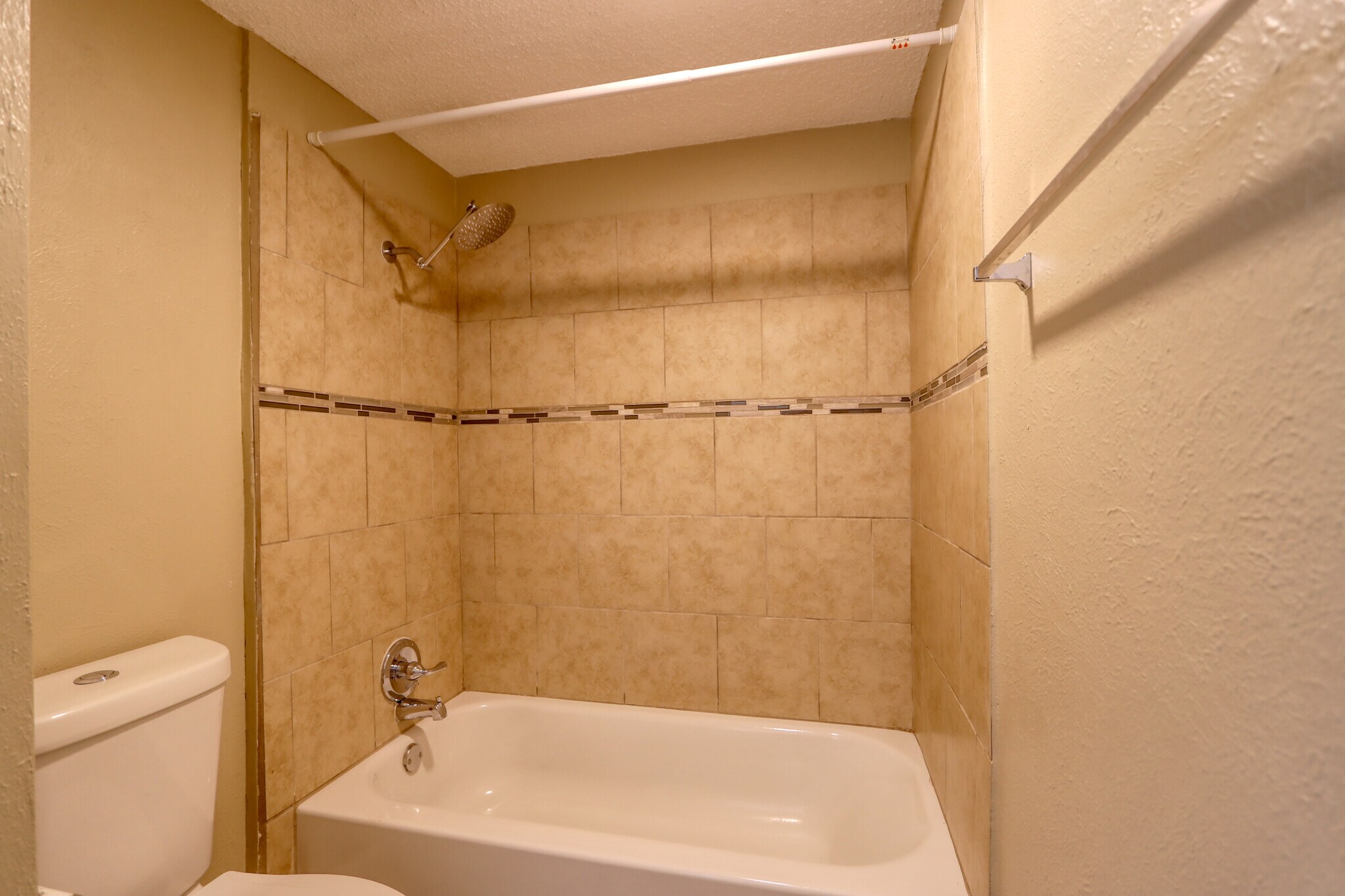 Building Photo - 707 Harbour Town Dr