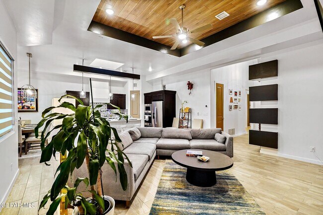 Building Photo - 2300 Tierra Zaria