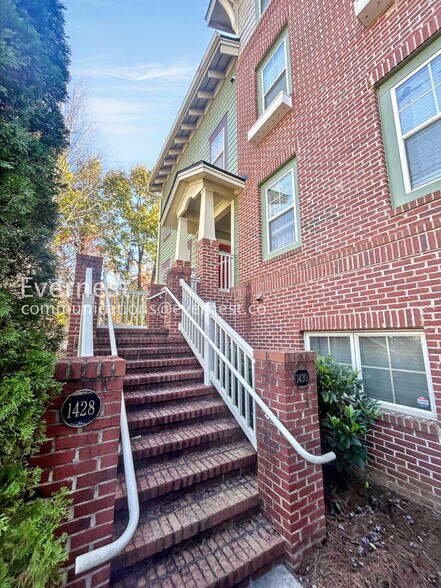 Building Photo - 1428 Olden Ln