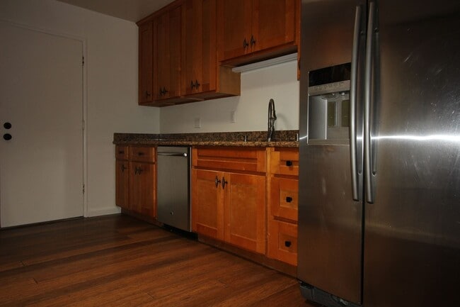 Building Photo - 3 Bedroom home for Rent