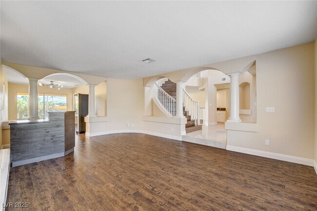 Building Photo - 2707 Mallard Landing Ave