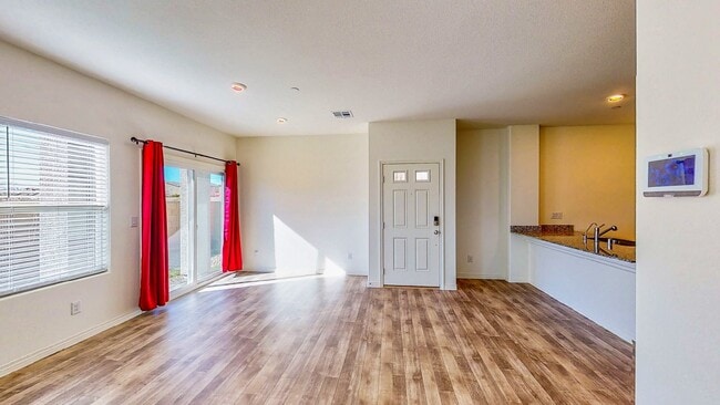Building Photo - Cozy 2-story, 3BR 2BA townhome in a new community in North Las Vegas.