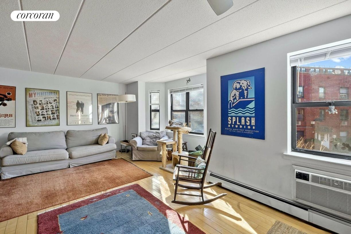 Building Photo - 442 Clermont Ave