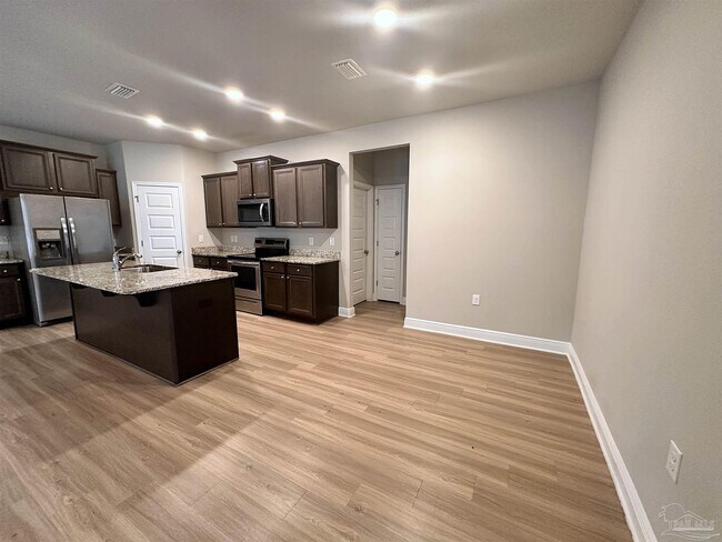 Building Photo - 3892 Hawks Landing Cir