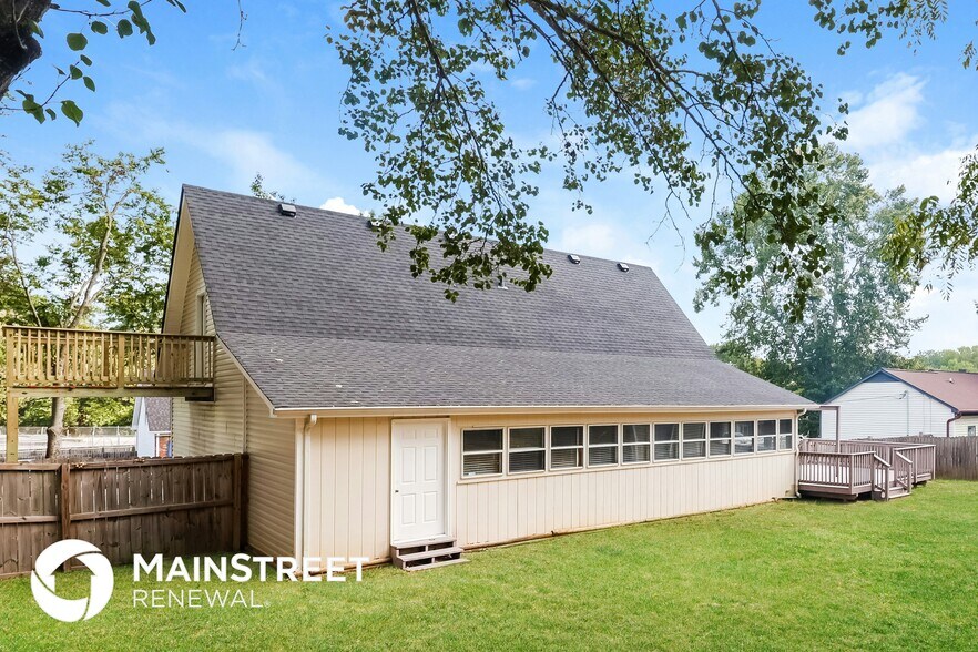 Building Photo - 112 Windward Dr
