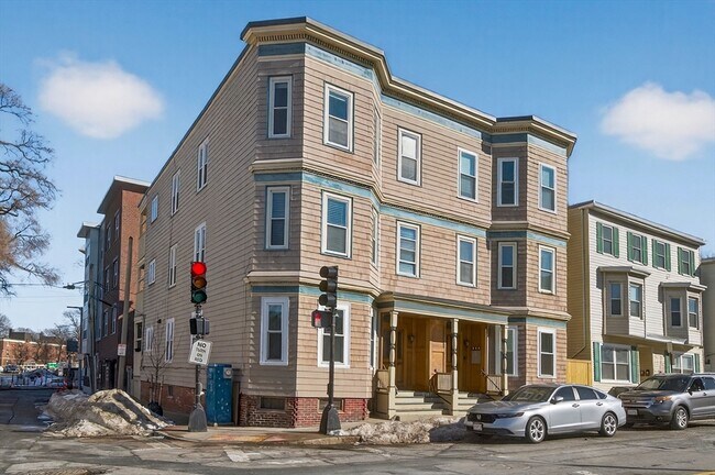 Building Photo - 650 Dorchester Ave