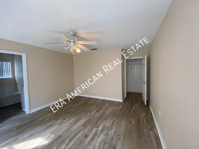 Building Photo - 6909 Leisure St