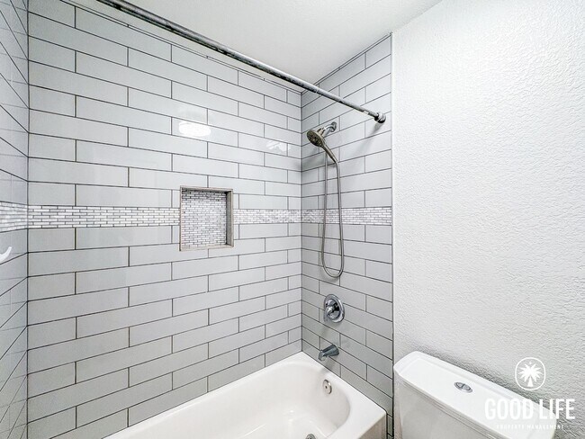 Building Photo - SD: 2BD/2BA Condo in UTC with Reserved Parking, Covered Balcony & In-Unit Laundry