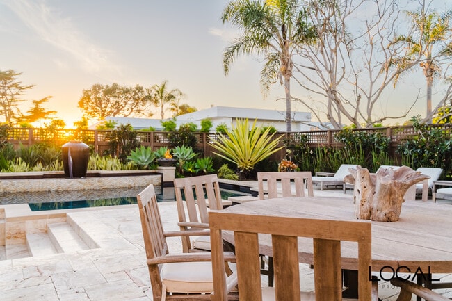 Building Photo - 801 N Rios Ave