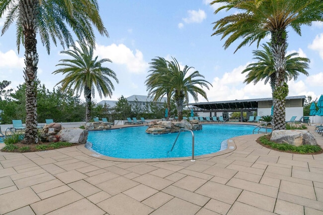 Building Photo - 374 Gulfview Cir