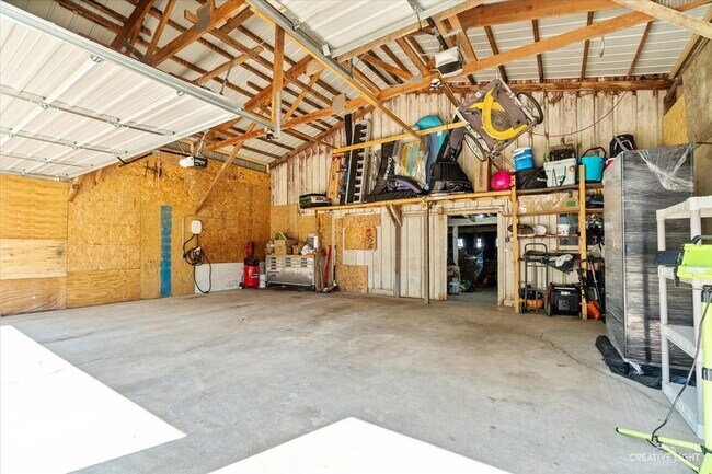 Building Photo - 8N510 Thomas Rd
