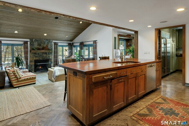 Building Photo - 3 Raiders Ln