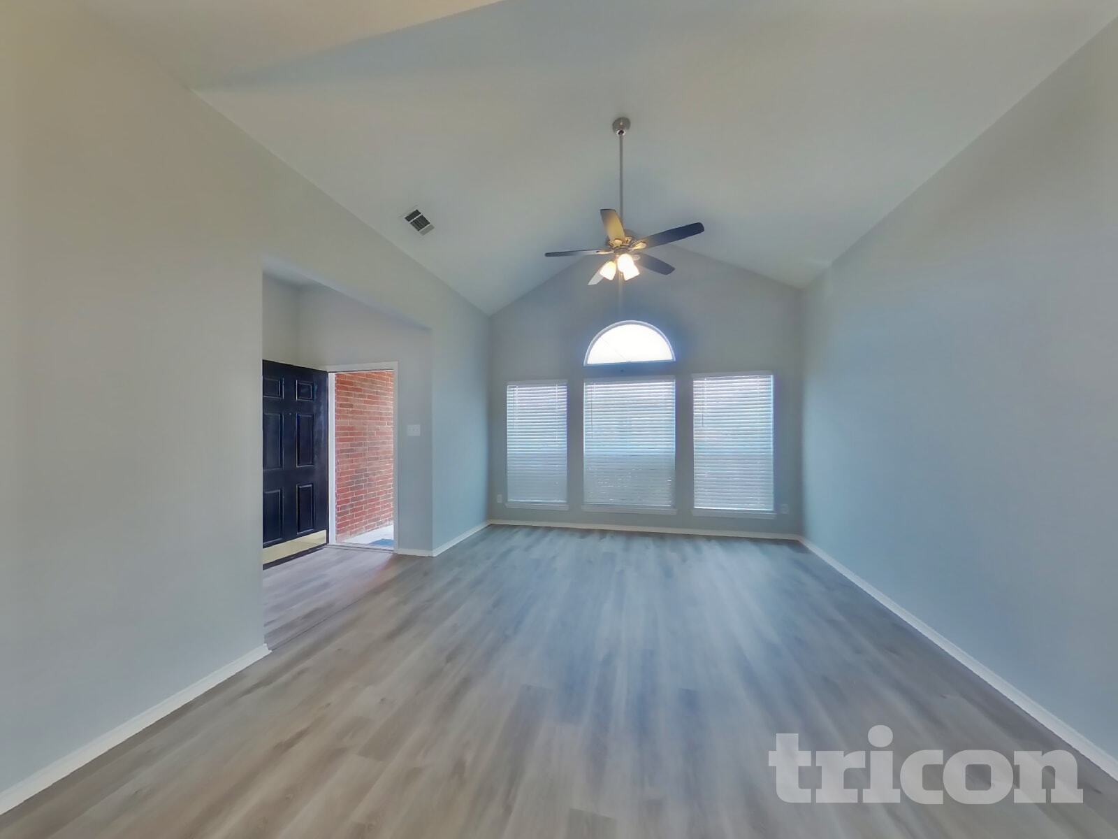 Building Photo - 1700 Bob Dr