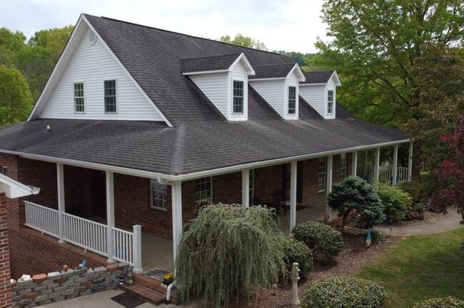 Building Photo - 168 Stewart Hills Dr