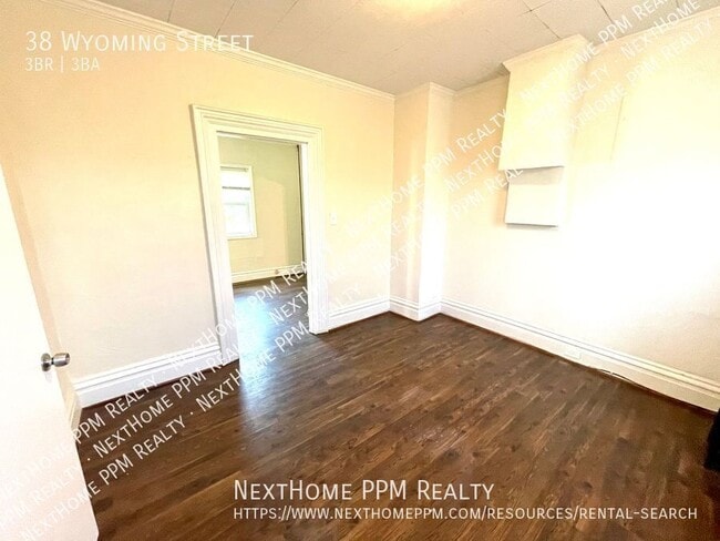 Building Photo - 38 Wyoming St