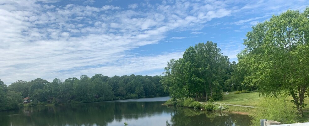 Building Photo - 2768 Gatewood Cir